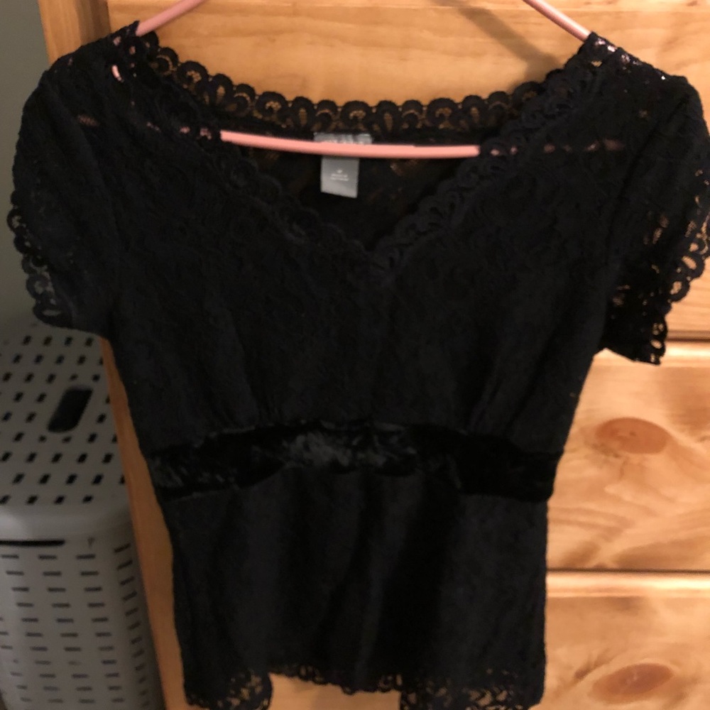 Ann Taylor lace blouse with velvet accent on waist